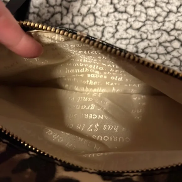 Cute leopard crossbody! ♠️ - Picture 6 of 6